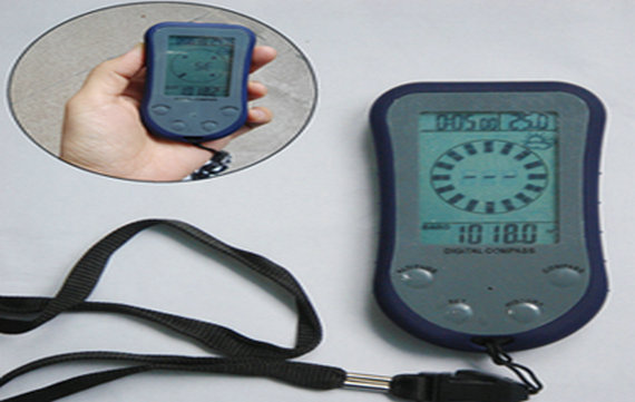 Altimeter with digital compass